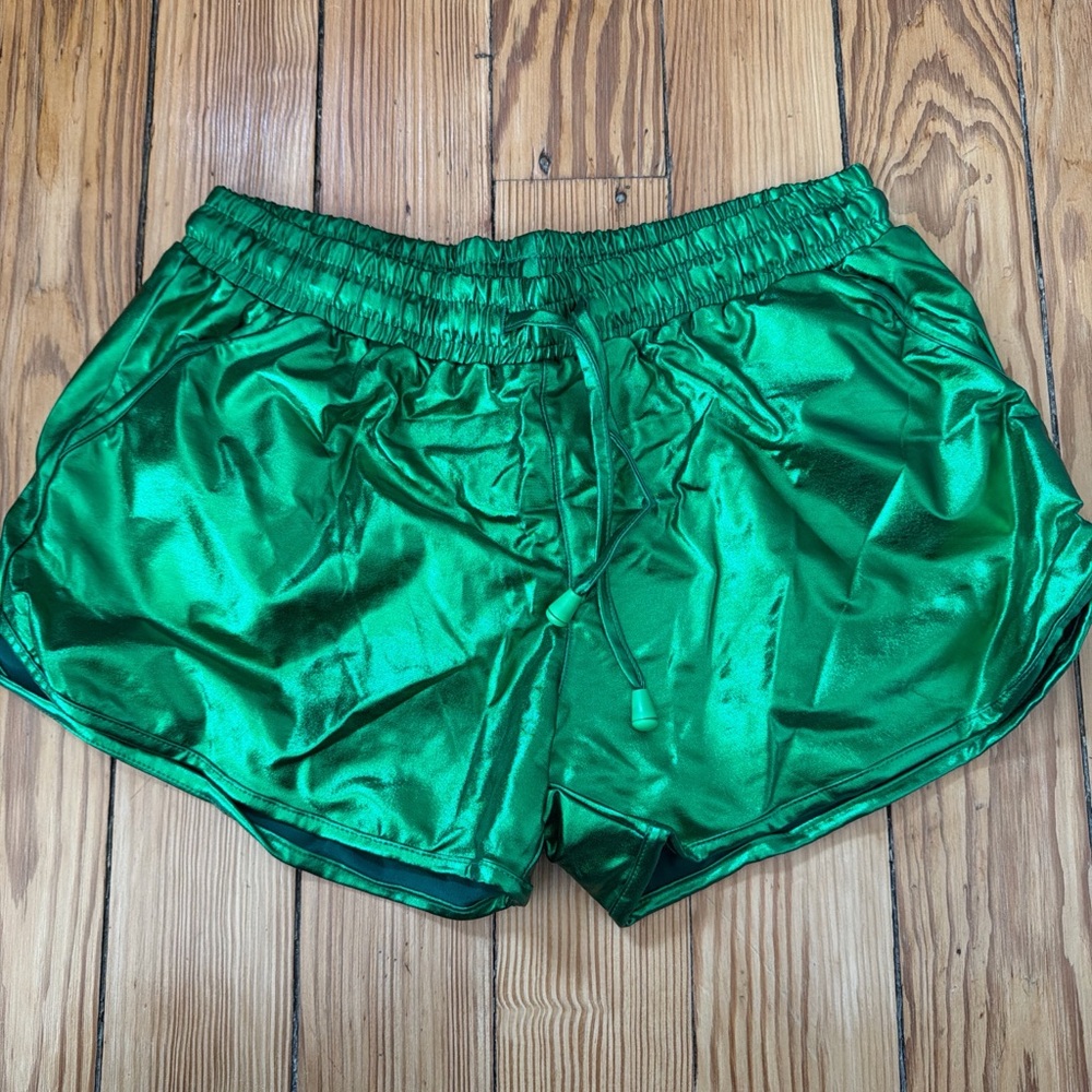 Amazon Shiny Green Women's Shorts